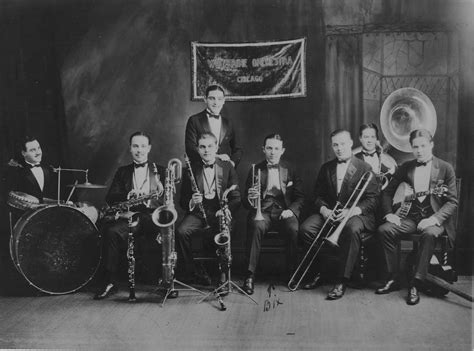 which style of music became popular in the 1920s? Jazz, which was characterized by improvisation and syncopated rhythms, also saw a significant rise during this era.